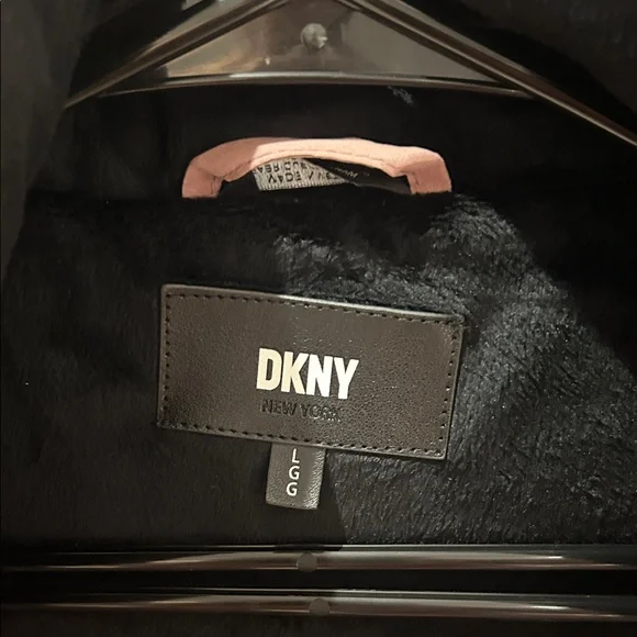 DKNY Pink Puffer Coat with black belt and removable Fur Hood - Picture 3 of 16